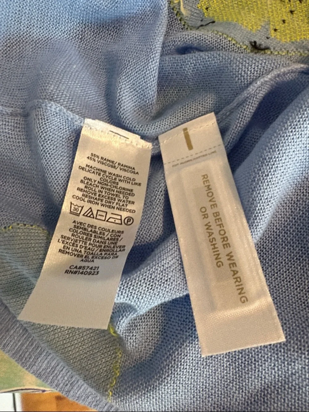 LOFT Lightweight Blue Sweater with Yellow Lemon Motifs Sz Large - Picture 5 of 6